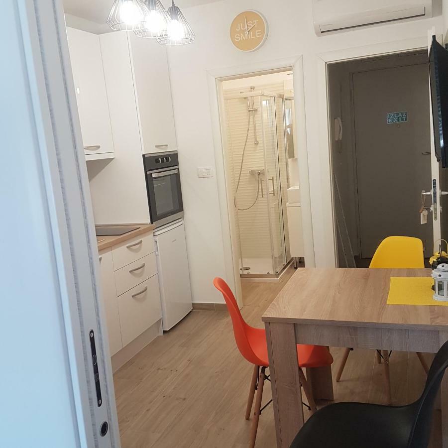 Apartment Milka Split Exterior photo